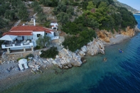 Atraksi di Area Sekitar Fisherman's Cottage