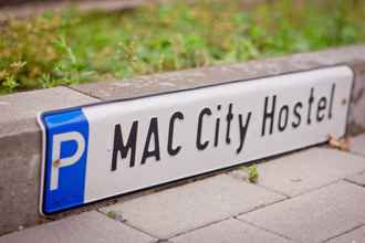 Luar Bangunan 4 MAC City Hostel