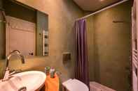 In-room Bathroom Yades Villas Lefkada