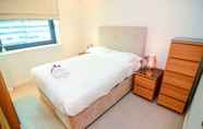 Kamar Tidur 4 Canary Wharf - Corporate Riverside Apartments