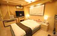 Kamar Tidur 5 HOTEL DRESSY -Adults Only