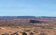 Nearby View and Attractions 4 Hampton Inn & Suites Page - Lake Powell