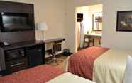 Kamar Tidur 4 Red Roof Inn & Suites Sacramento North