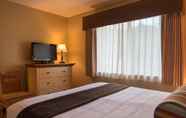 Bedroom 7 Whispering Woods Resort by VRI Americas