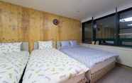 Bedroom 6 Samstay