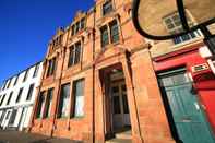 Exterior Murray Library Hostel