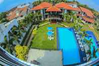 Kolam Renang Christima Residence