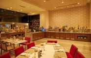 ร้านอาหาร 2 Novotel Chennai OMR Hotel