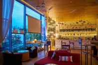 Quầy bar, cafe và phòng lounge Novotel Chennai OMR Hotel