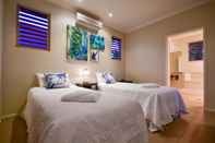 Kamar Tidur Blue Summit Hideaway