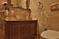 Toilet Kamar Cappadocia Cave Land Hotel