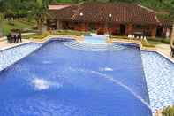 Swimming Pool Hotel Parque Los Arrieros