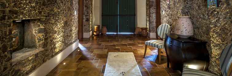 Lobby Atrium Quinta de Pedras Hotel