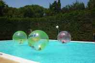 Swimming Pool Camping Le Sainte Marie