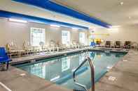 Swimming Pool Cobblestone Hotel & Suites - Erie