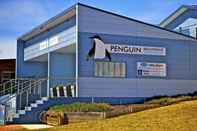 Exterior Penguin Beachfront Apartments