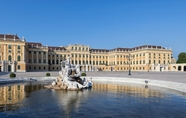 Exterior 6 Schloß Schönbrunn Grand Suite