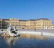 Exterior 6 Schloß Schönbrunn Grand Suite