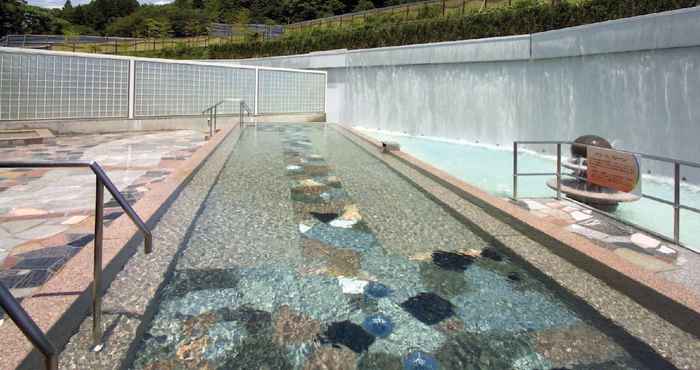 Swimming Pool Lala Resort Hotel Green Green