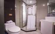 Toilet Kamar 3 Motel 168 Sinan Road