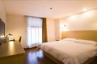 Bilik Tidur 4 Motel 168 Sinan Road