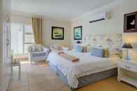 Bedroom Makarios on Sea