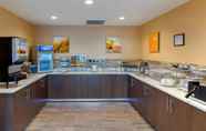 Restaurant 4 Comfort Inn & Suites