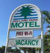 Exterior 4 Holland Park Motel