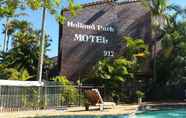 Swimming Pool 5 Holland Park Motel