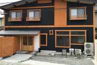 Bangunan Guesthouse OC