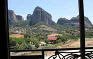 Nearby View and Attractions 5 Grand Meteora Hotel