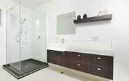 In-room Bathroom 2 Luxury Waterfront Apartments Picton