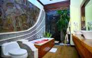 Toilet Kamar 6 The Bali Dream Villa Canggu