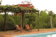 Swimming Pool Ytororo Lodge