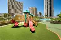 Common Space Sweetwater at Waikiki by VRI Americas