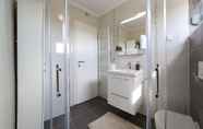 In-room Bathroom 3 Sun Resort Nikolina