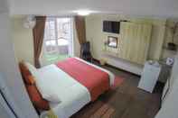 Bedroom Elgin Valley Inn