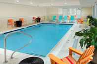 Swimming Pool Home2 Suites by Hilton Denver International Airport