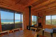 Bedroom Cloudy Bay Cabin