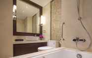 In-room Bathroom 3 Ascott TEDA MSD Tianjin