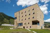Exterior Youth Hostel Scuol