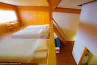 Kamar Tidur Forest West Nishi