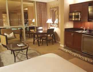 Bedroom 2 SpareTime Resorts at The Signature Condo Hotel