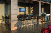 Bar, Cafe and Lounge Hampton by Hilton Bucaramanga