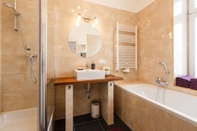 In-room Bathroom Operngasse Premium in Your Vienna