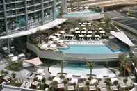 Swimming Pool Kempinski The Boulevard Dubai