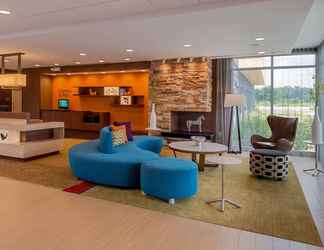 Lobby 2 Fairfield Inn & Suites by Marriott Huntington