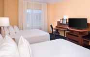 Bedroom 5 Fairfield Inn & Suites by Marriott Huntington