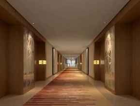 Lobby 4 Ramada Suzhou