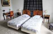 Bedroom 5 Chambres d'Hôtes Château de Courcelette